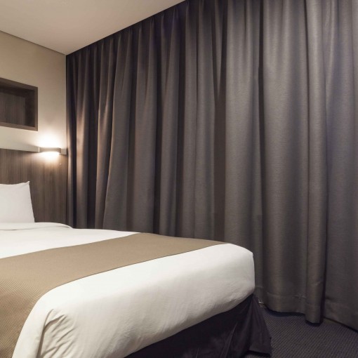 Cortina con tejido oscurante Yemen