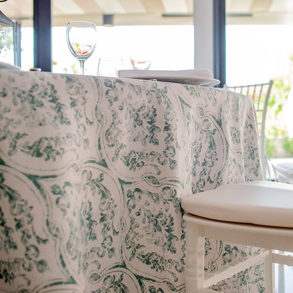 mantelería estampada de poliéster